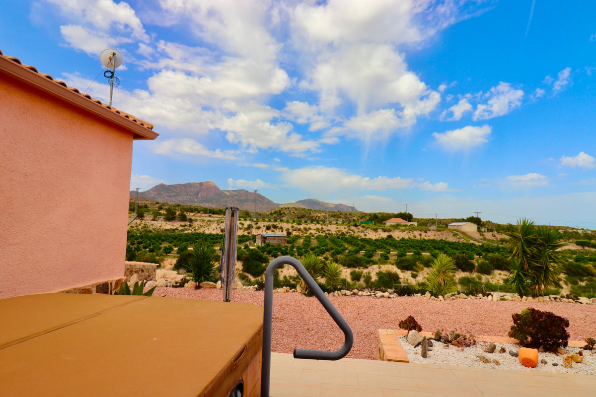 Se vende Villa - Chalet de 4 dormitorios en Costa Blanca, Alicante, España