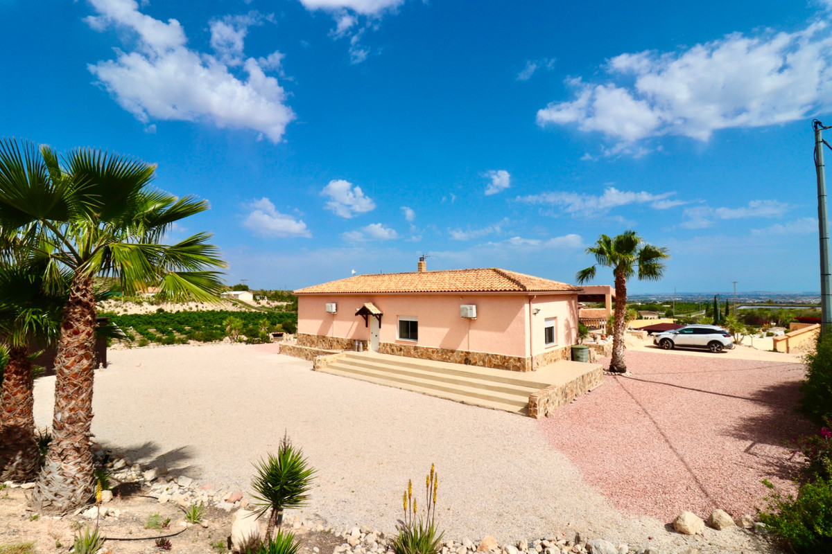 Se vende Villa - Chalet de 4 dormitorios en Costa Blanca, Alicante, España