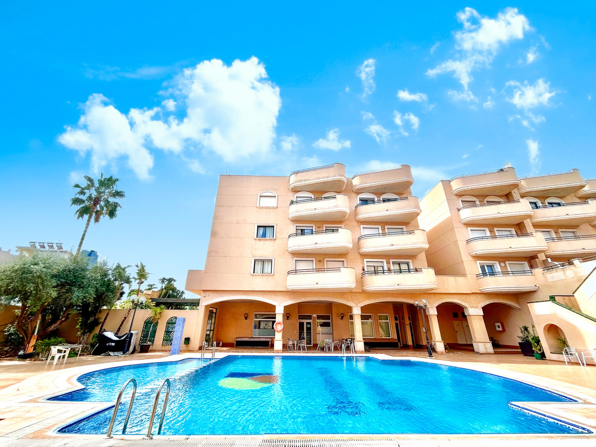Se vende Apartamento Planta Media de 2 dormitorios en Costa Blanca, Alicante, España