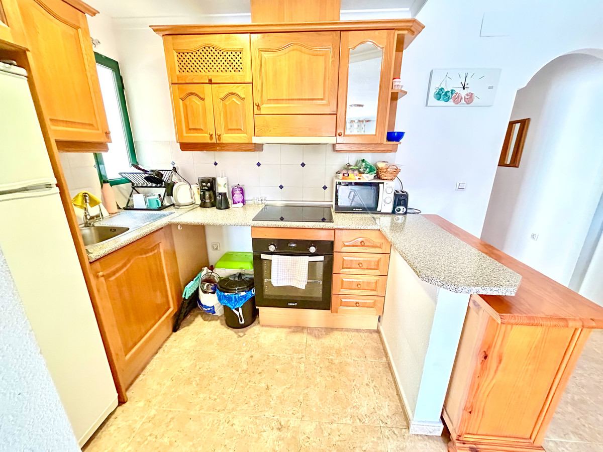 Se vende Apartamento Planta Media de 2 dormitorios en Costa Blanca, Alicante, España