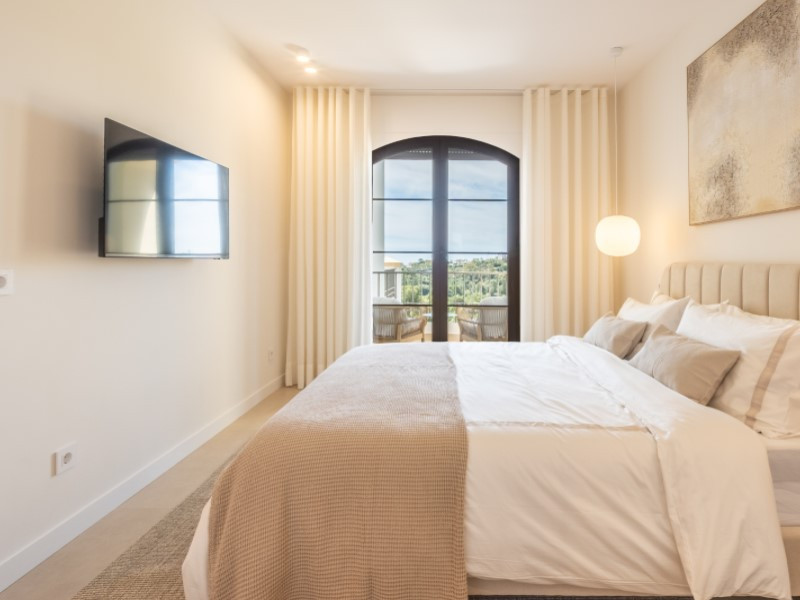 3 Bed Apartment for sale in Benahavís Costa Del Sol, Málaga, Spain