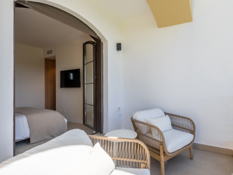 3 Bed Apartment for sale in Benahavís Costa Del Sol, Málaga, Spain
