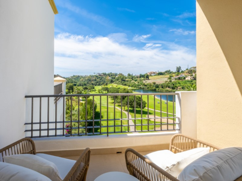 3 Bed Apartment for sale in Benahavís Costa Del Sol, Málaga, Spain