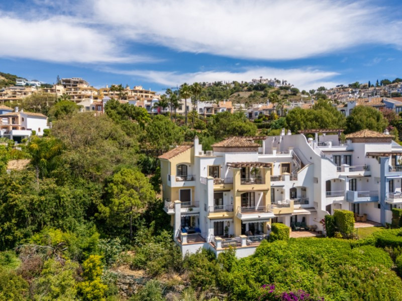3 Bed Apartment for sale in Benahavís Costa Del Sol, Málaga, Spain