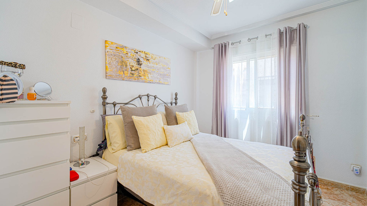 Se vende Ático de 2 dormitorios en Costa Blanca, Alicante, España