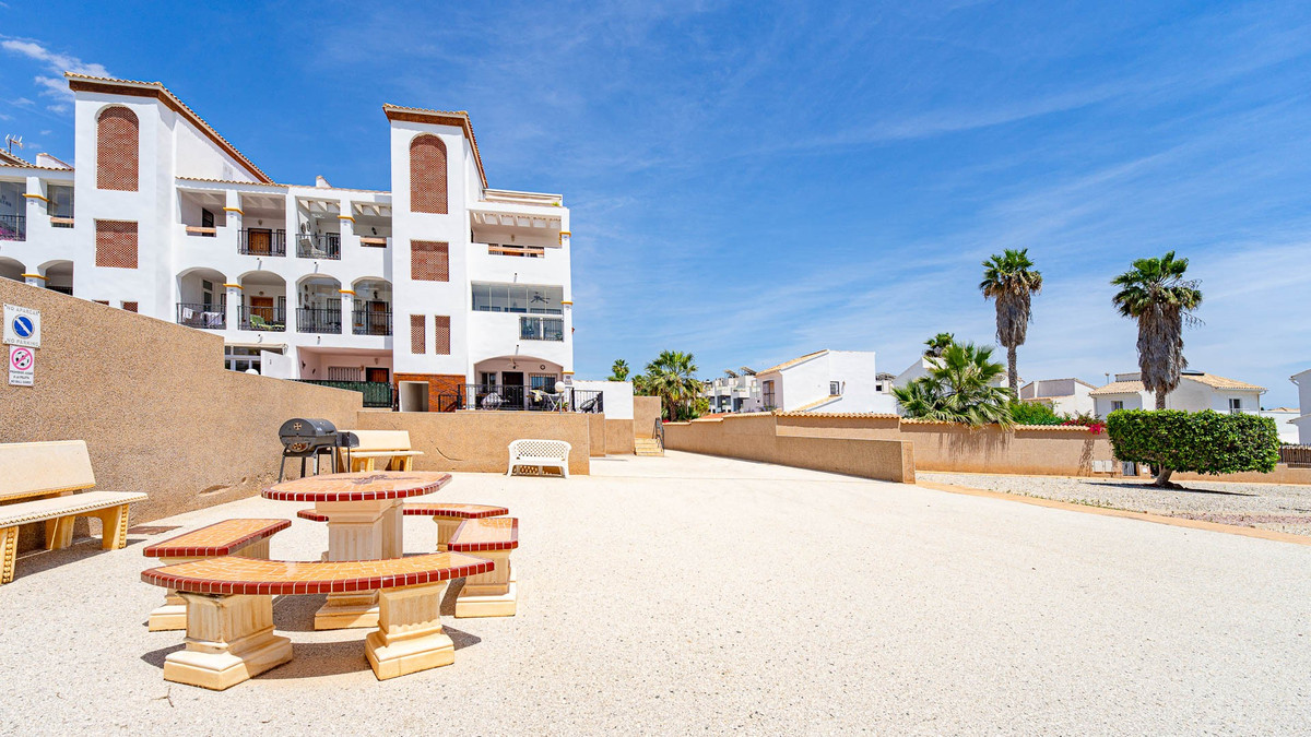 Se vende Ático de 2 dormitorios en Costa Blanca, Alicante, España