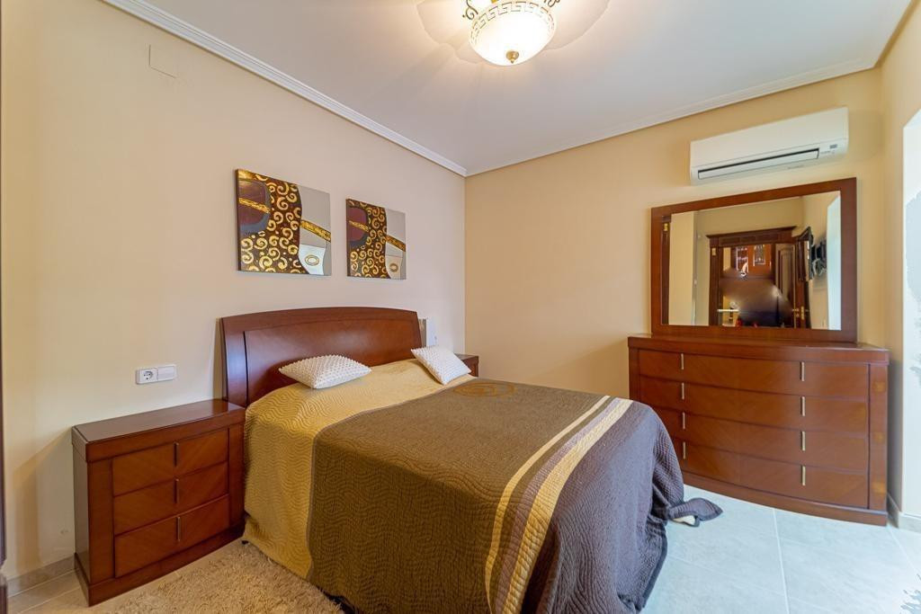 Se vende Bungalow de 3 dormitorios en Costa Blanca, Alicante, España
