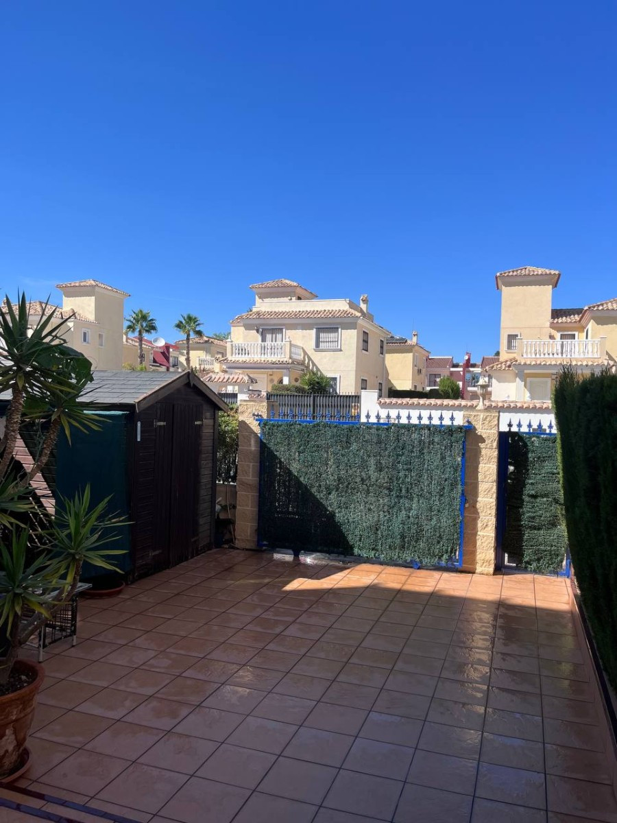 Se vende Adosada de 3 dormitorios en Costa Blanca, Alicante, España