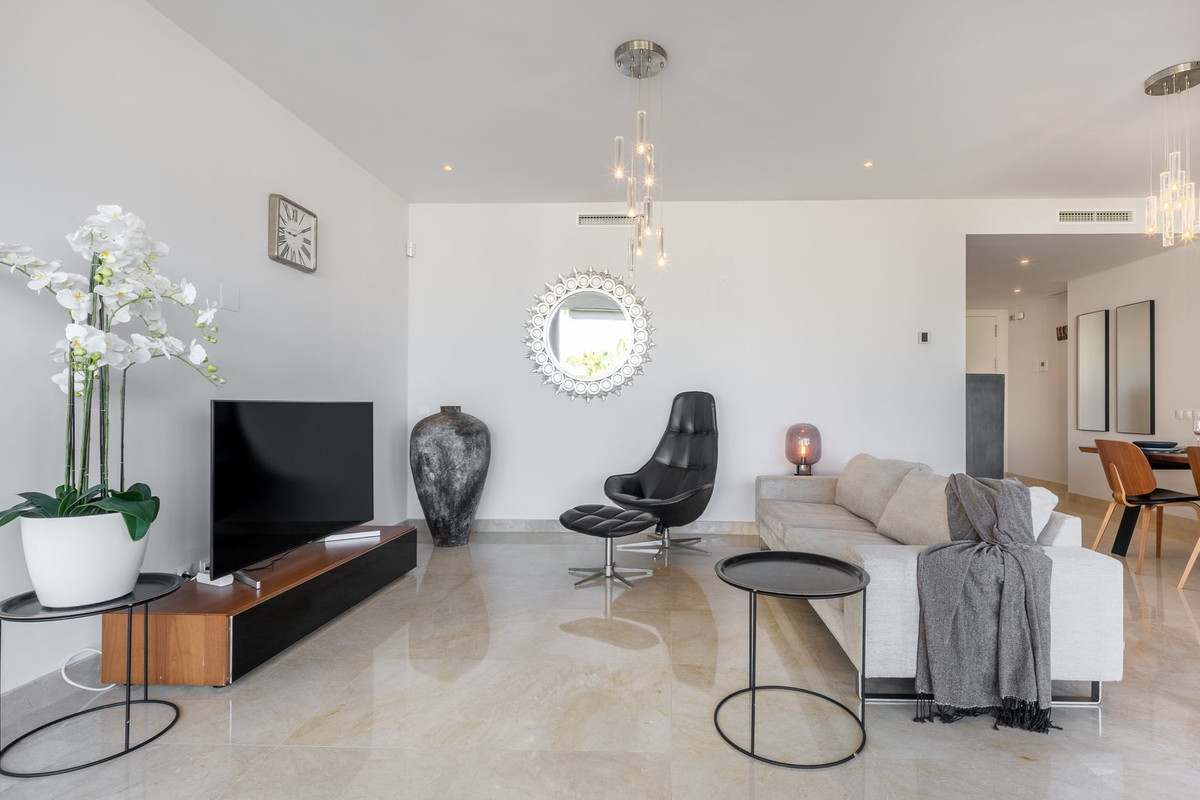 3 Bed Apartment for sale in Cabopino Costa Del Sol, Málaga, Spain