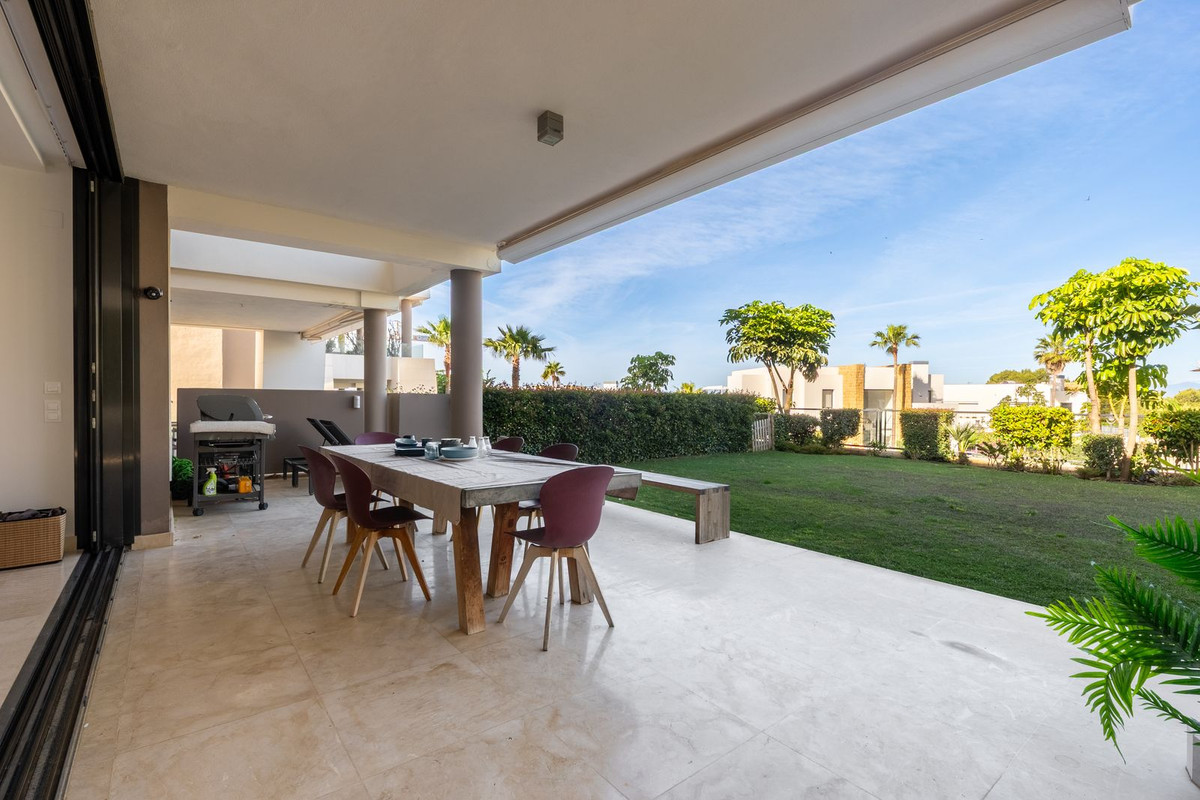 3 Bed Apartment for sale in Cabopino Costa Del Sol, Málaga, Spain