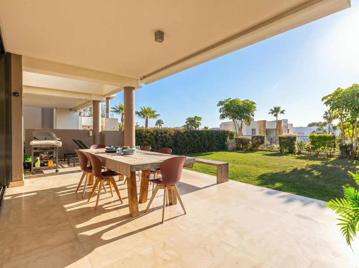 3 Bed Apartment for sale in Cabopino Costa Del Sol, Málaga, Spain