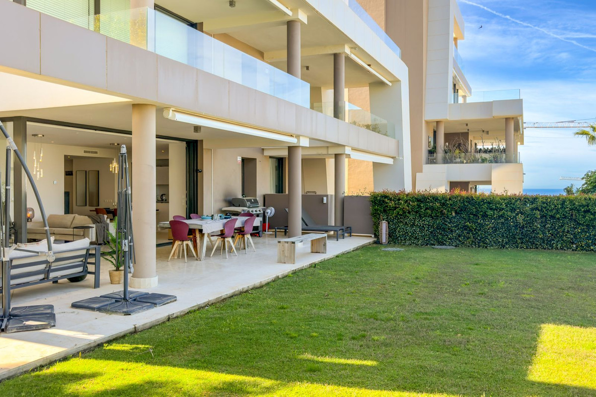3 Bed Apartment for sale in Cabopino Costa Del Sol, Málaga, Spain