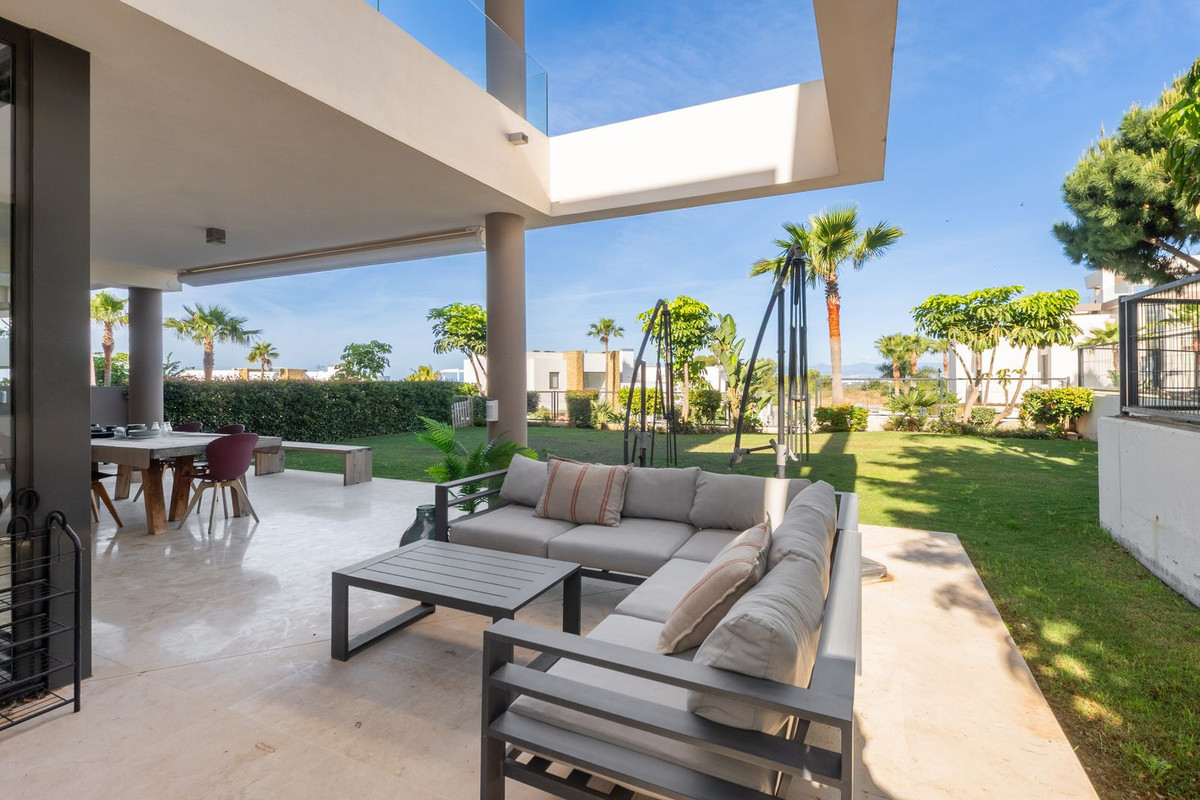 3 Bed Apartment for sale in Cabopino Costa Del Sol, Málaga, Spain