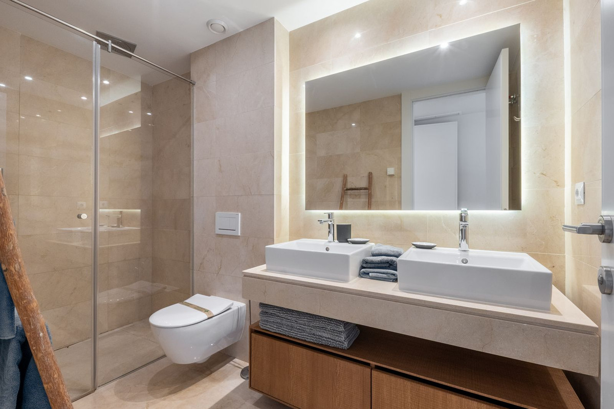 3 Bed Apartment for sale in Cabopino Costa Del Sol, Málaga, Spain