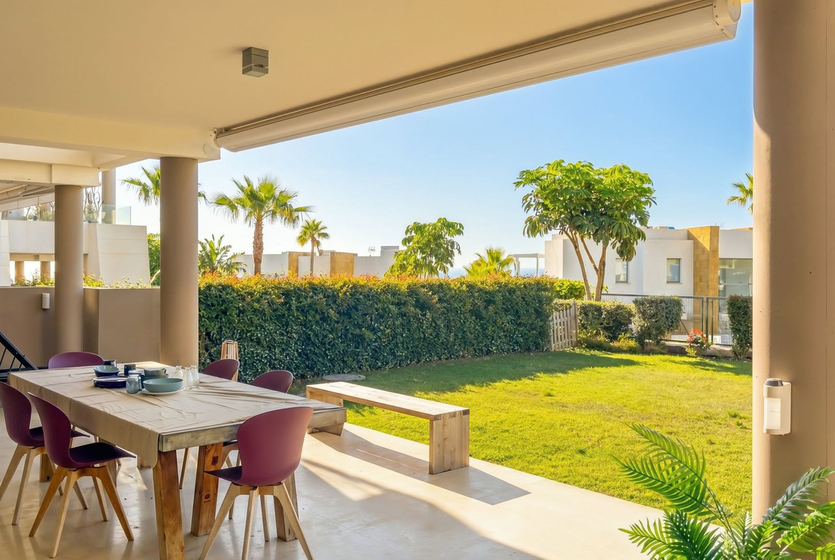 3 Bed Apartment for sale in Cabopino Costa Del Sol, Málaga, Spain