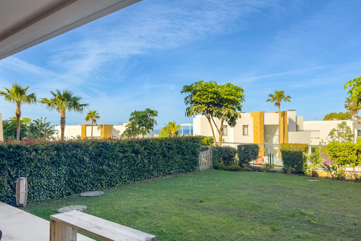 3 Bed Apartment for sale in Cabopino Costa Del Sol, Málaga, Spain