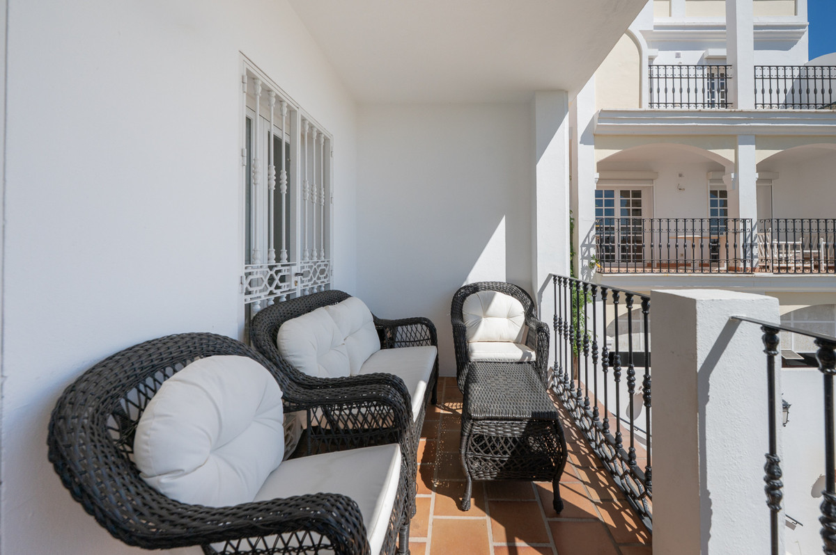 3 Bed Townhouse for sale in Nueva Andalucía Costa Del Sol, Málaga, Spain