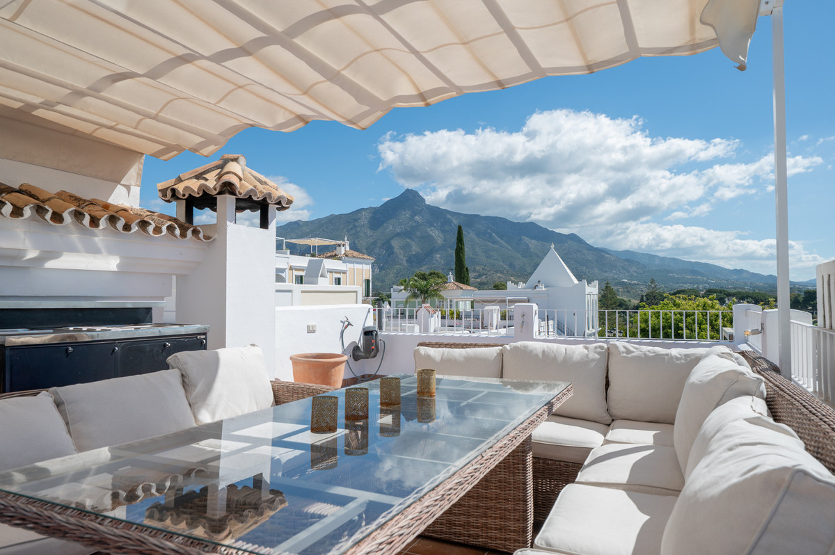 3 Bed Townhouse for sale in Nueva Andalucía Costa Del Sol, Málaga, Spain