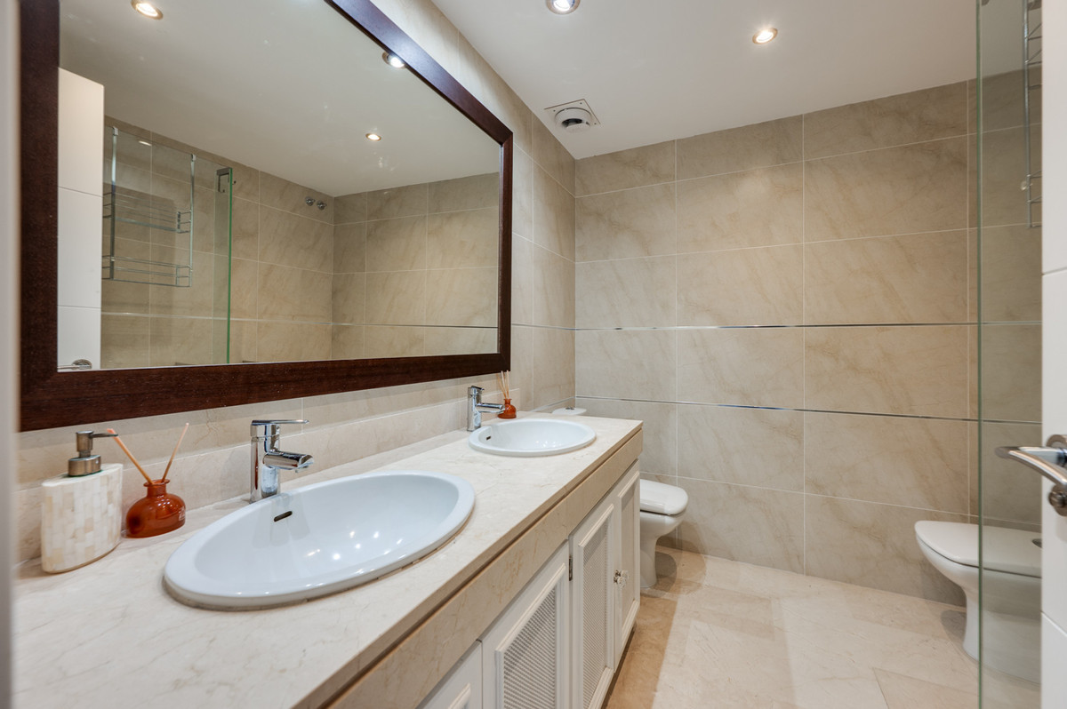 3 Bed Townhouse for sale in Nueva Andalucía Costa Del Sol, Málaga, Spain
