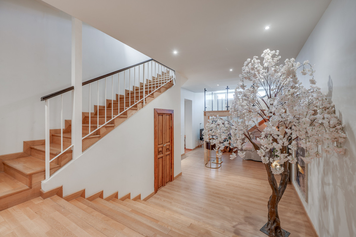 3 Bed Townhouse for sale in Nueva Andalucía Costa Del Sol, Málaga, Spain