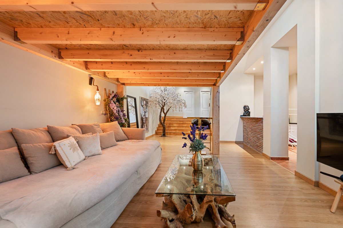 3 Bed Townhouse for sale in Nueva Andalucía Costa Del Sol, Málaga, Spain