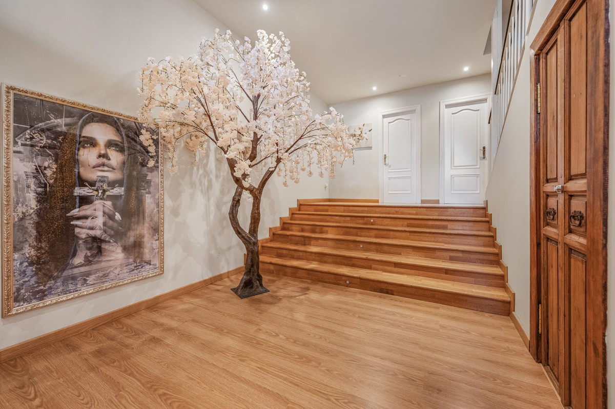 3 Bed Townhouse for sale in Nueva Andalucía Costa Del Sol, Málaga, Spain