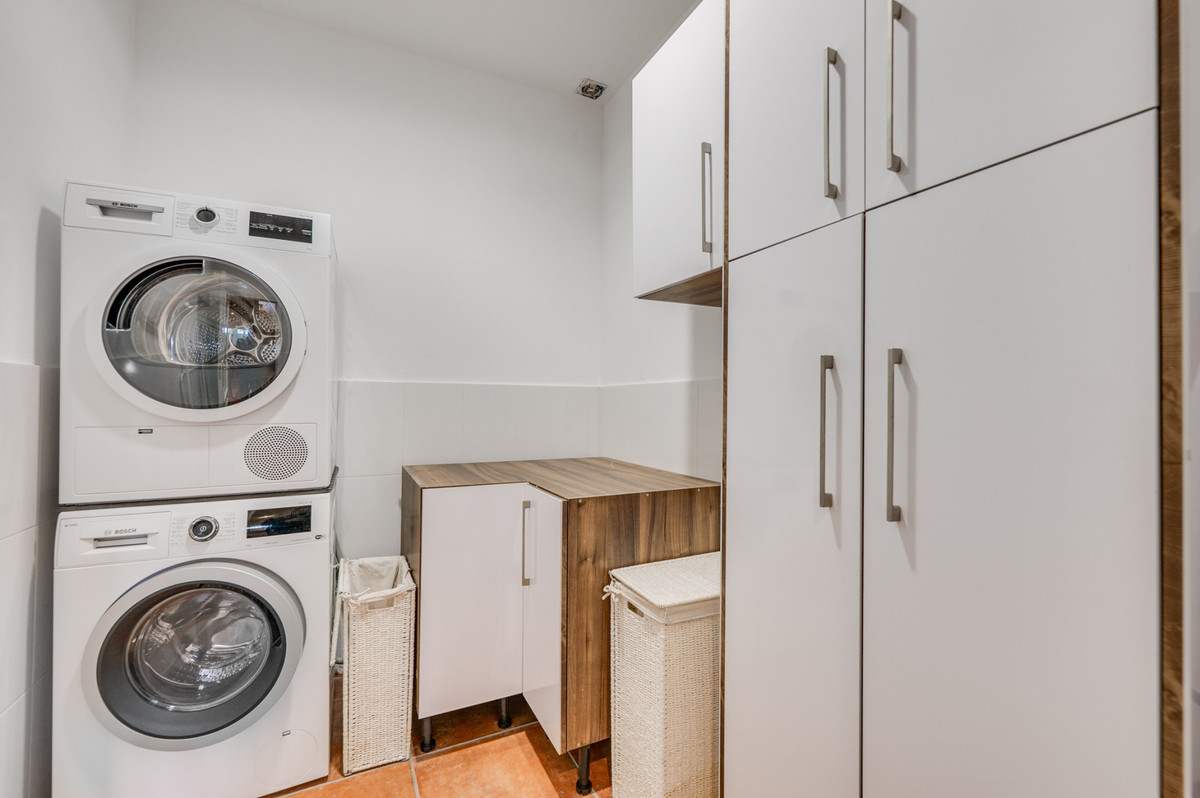 3 Bed Townhouse for sale in Nueva Andalucía Costa Del Sol, Málaga, Spain