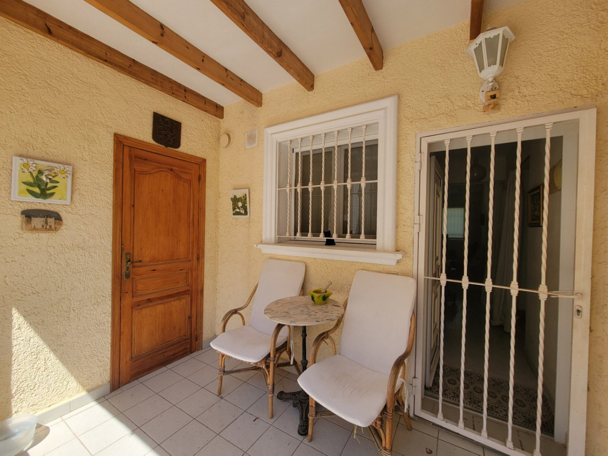Se vende Bungalow de 3 dormitorios en Costa Blanca, Alicante, España
