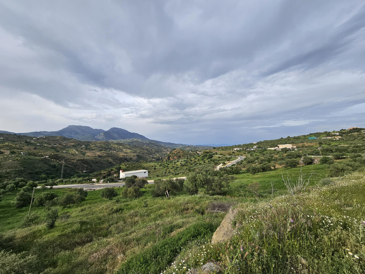 Plots for sale in Tolox Costa Del Sol, Málaga, Spain