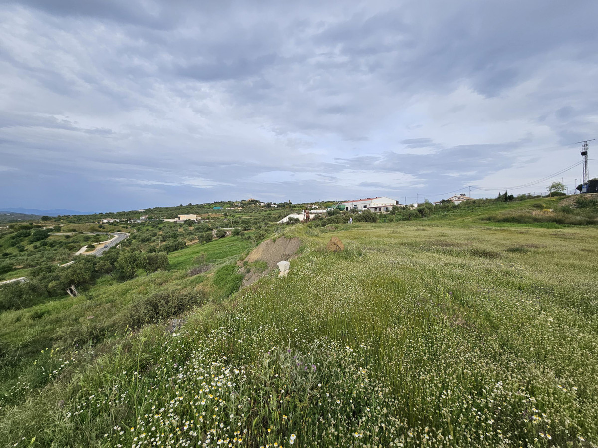 Plots for sale in Tolox Costa Del Sol, Málaga, Spain