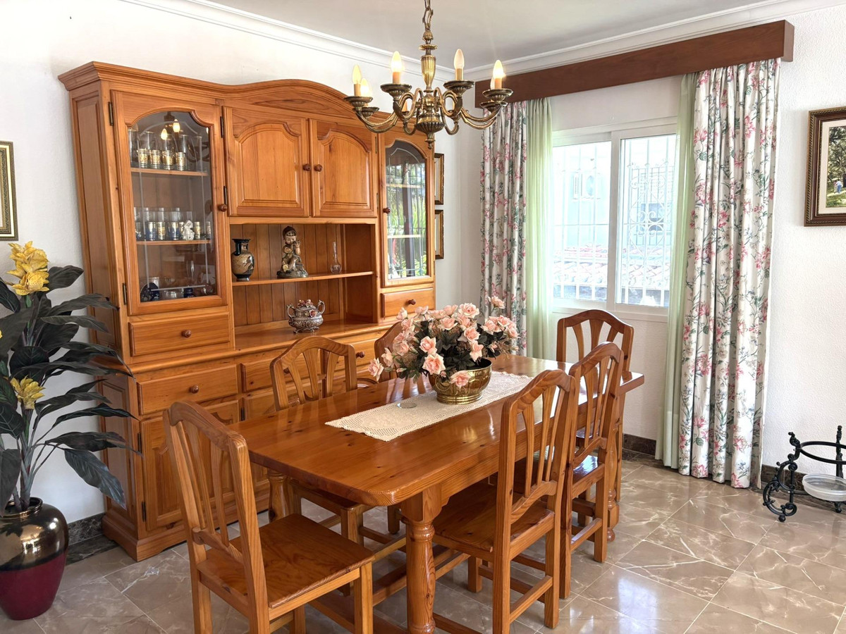 4 Bed Townhouse for sale in Alhaurín De La Torre Costa Del Sol, Málaga, Spain