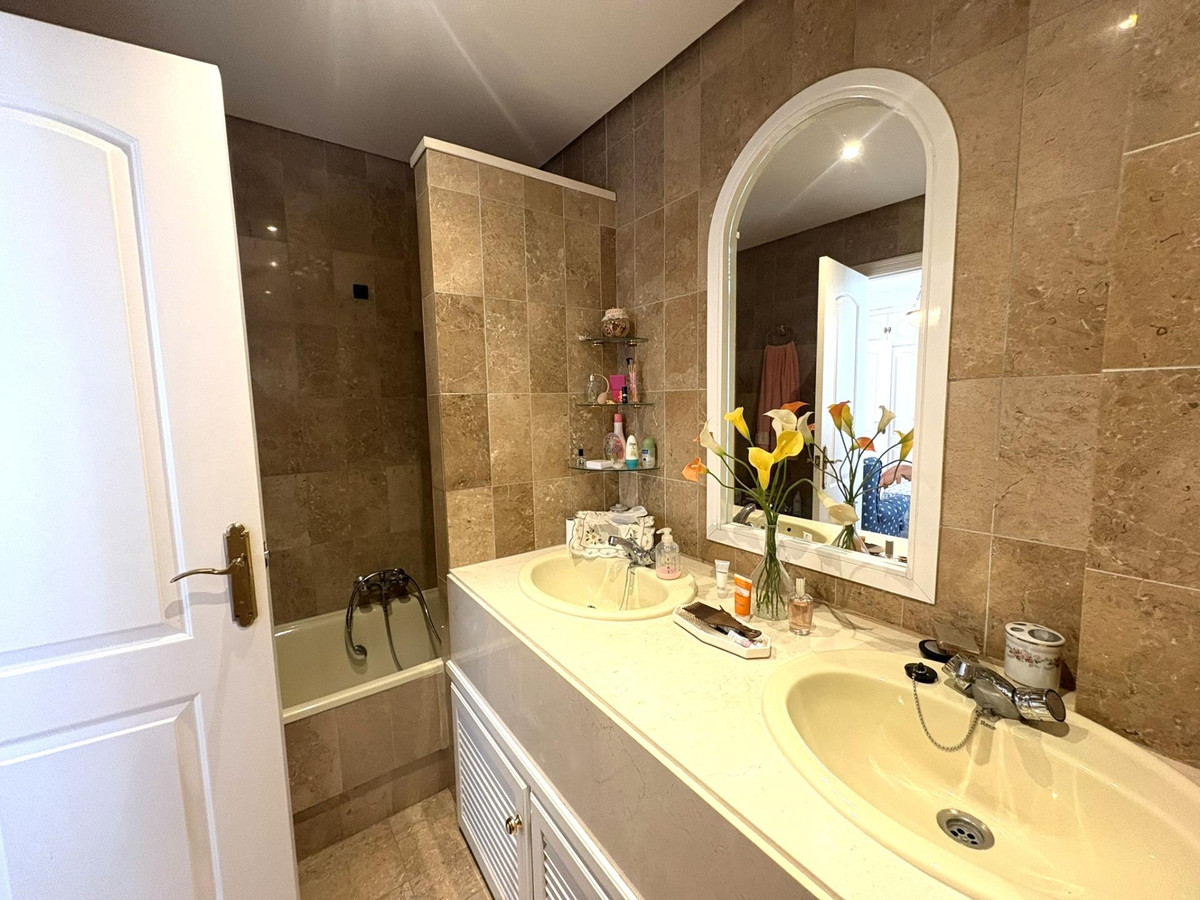 4 Bed Townhouse for sale in Alhaurín De La Torre Costa Del Sol, Málaga, Spain