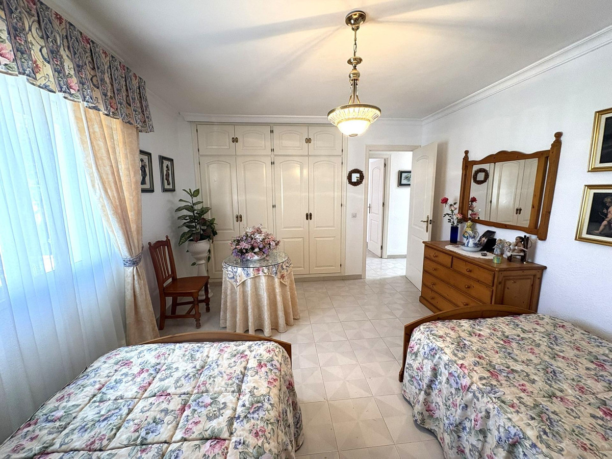 4 Bed Townhouse for sale in Alhaurín De La Torre Costa Del Sol, Málaga, Spain