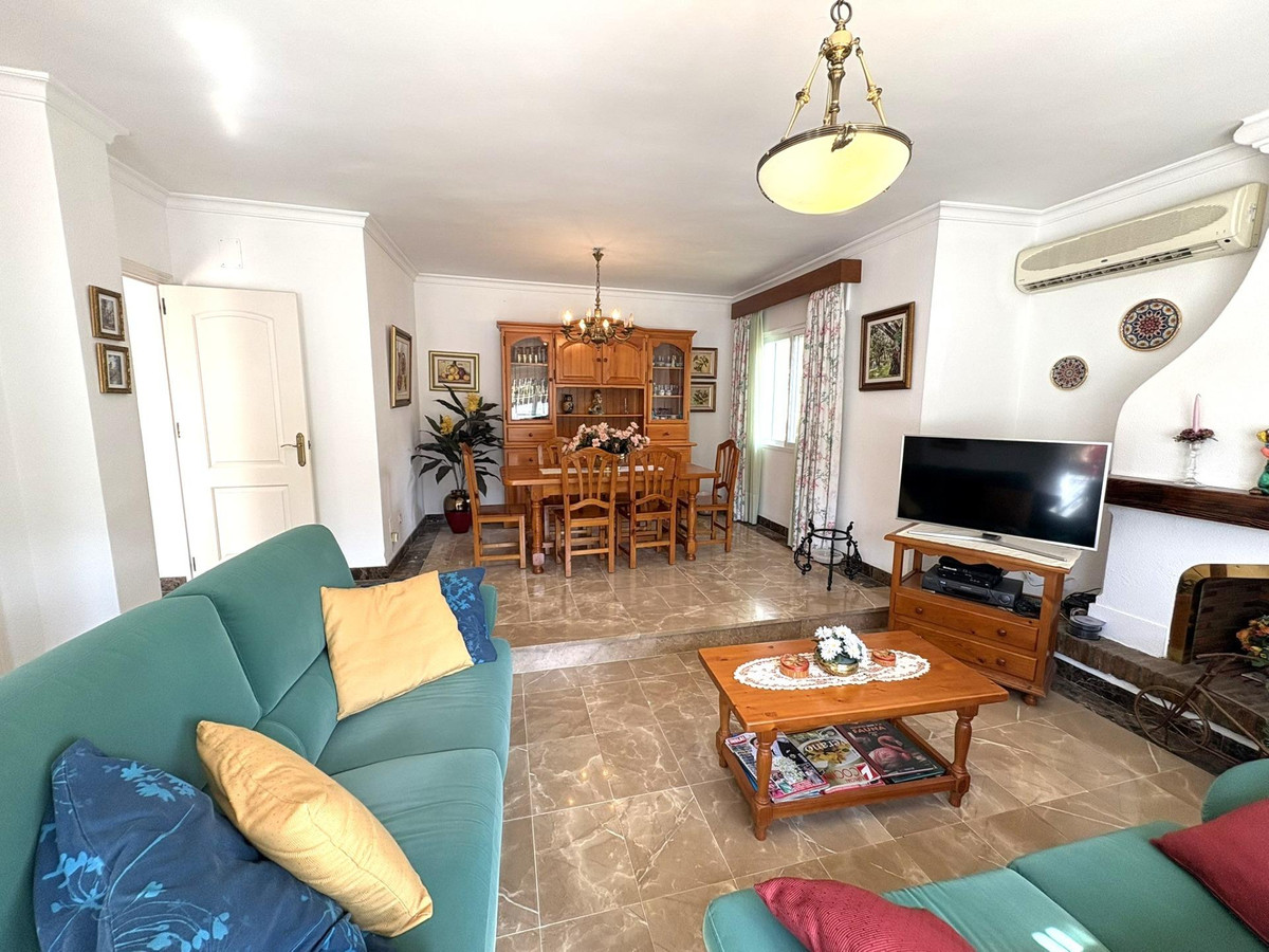 4 Bed Townhouse for sale in Alhaurín De La Torre Costa Del Sol, Málaga, Spain