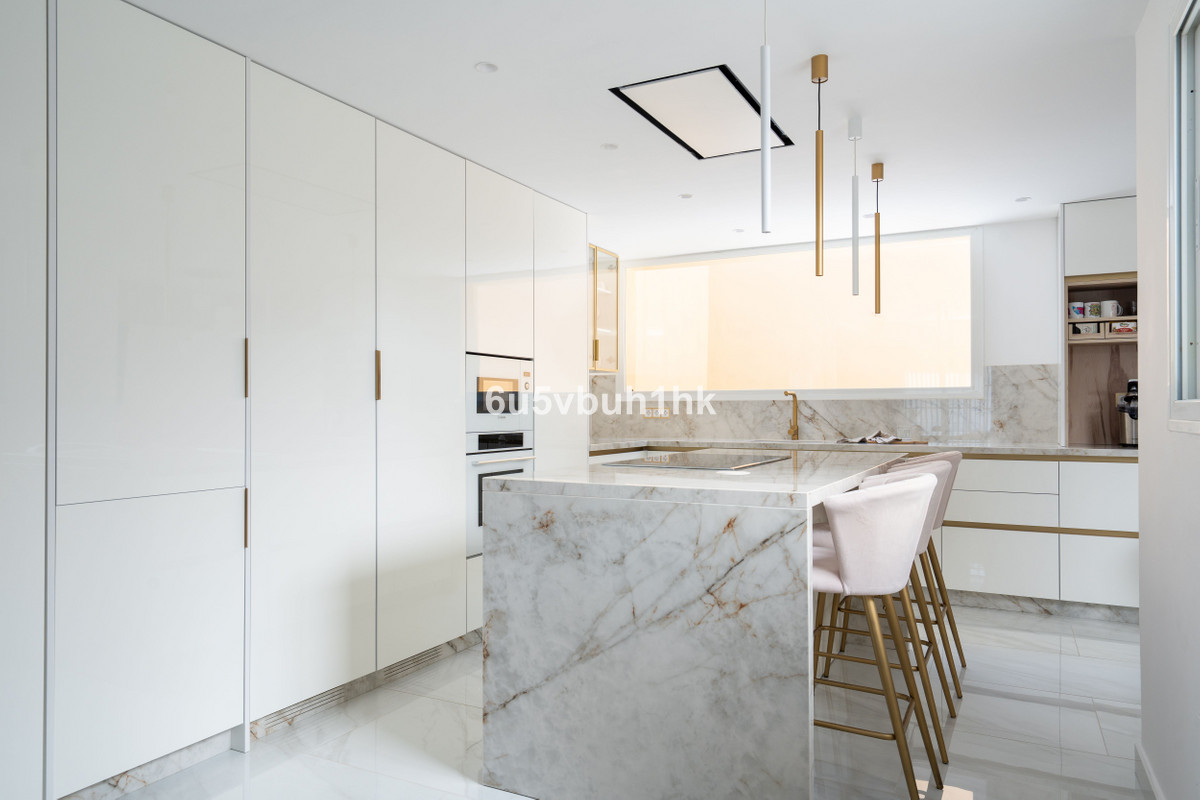 4 Bed Townhouse for sale in La Mairena Costa Del Sol, Málaga, Spain