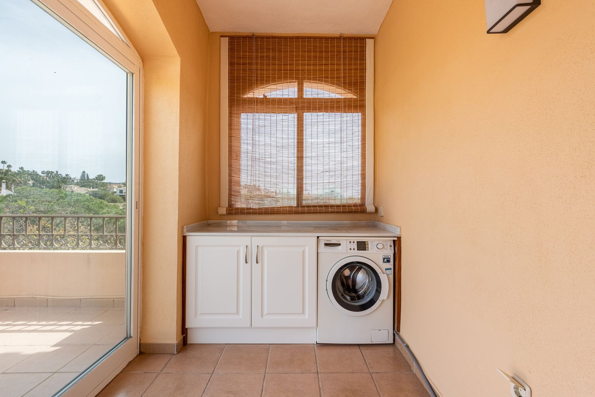 4 Bed Apartment for sale in Elviria Costa Del Sol, Málaga, Spain