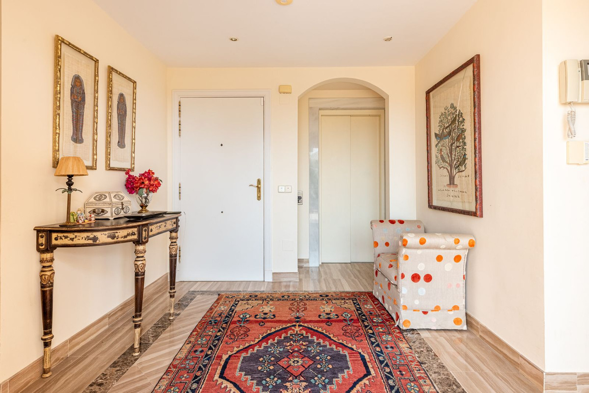 4 Bed Apartment for sale in Elviria Costa Del Sol, Málaga, Spain