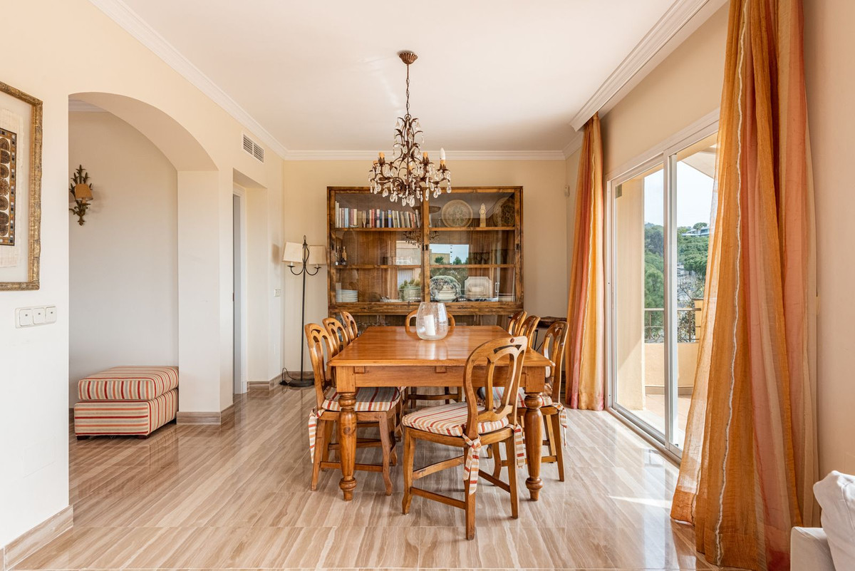 4 Bed Apartment for sale in Elviria Costa Del Sol, Málaga, Spain