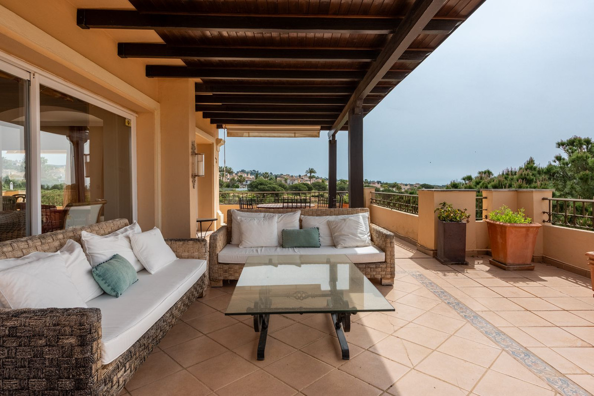 4 Bed Apartment for sale in Elviria Costa Del Sol, Málaga, Spain
