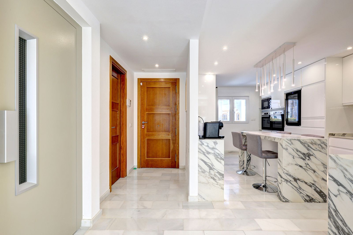 5 Bed Townhouse for sale in Estepona Costa Del Sol, Málaga, Spain