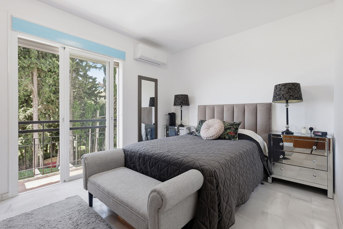 5 Bed Townhouse for sale in Estepona Costa Del Sol, Málaga, Spain