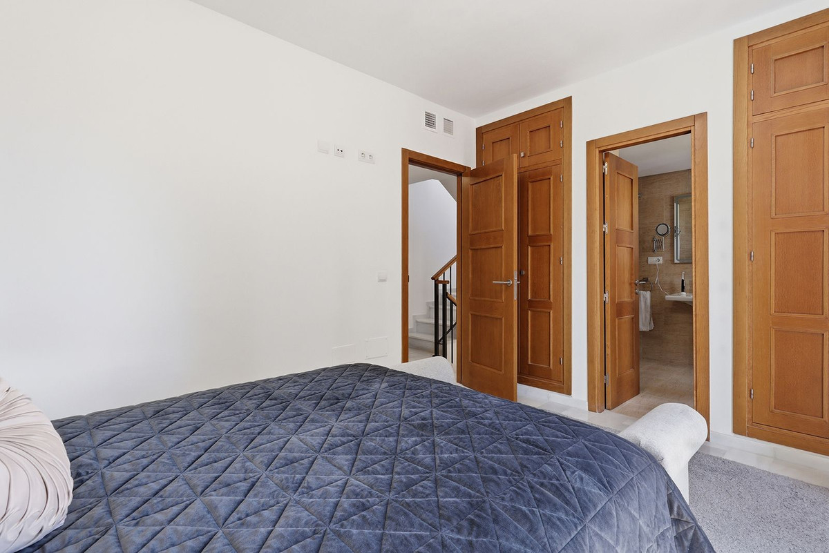 5 Bed Townhouse for sale in Estepona Costa Del Sol, Málaga, Spain