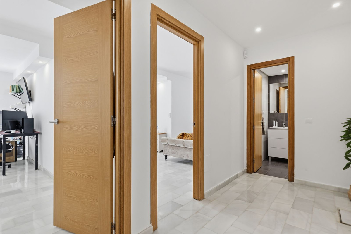 5 Bed Townhouse for sale in Estepona Costa Del Sol, Málaga, Spain