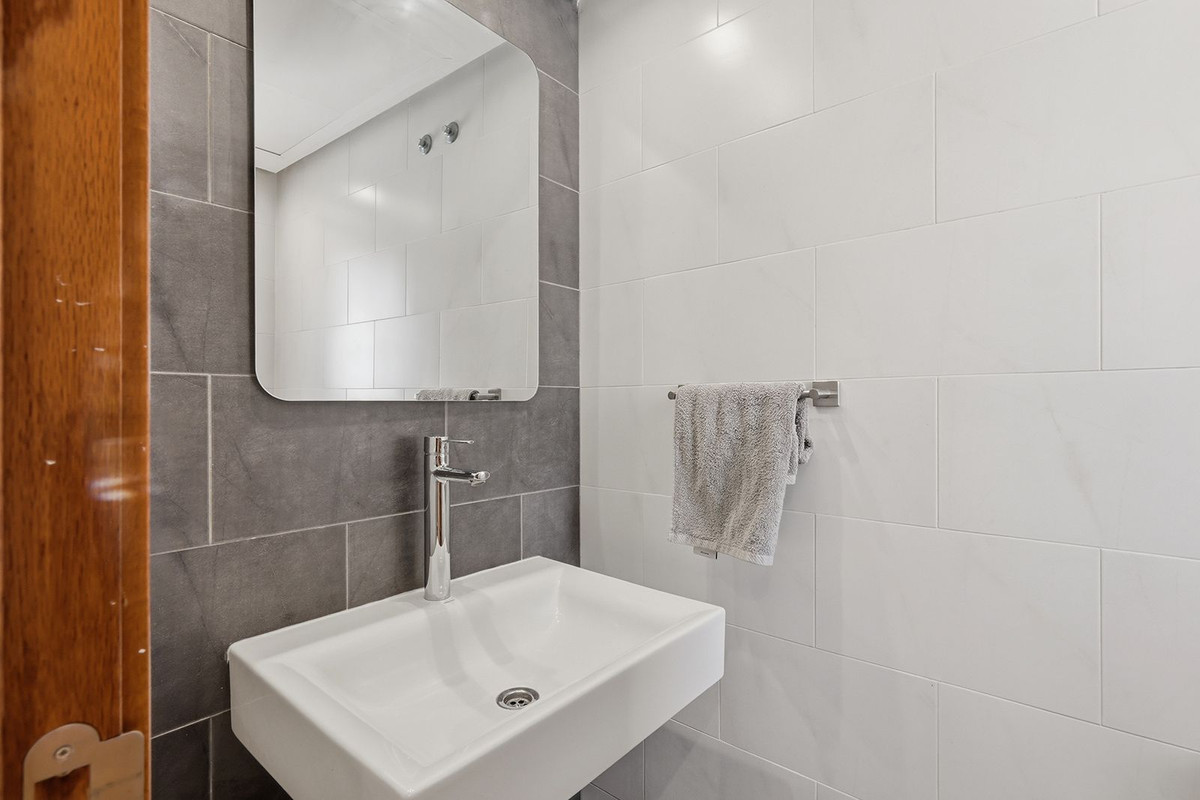 5 Bed Townhouse for sale in Estepona Costa Del Sol, Málaga, Spain