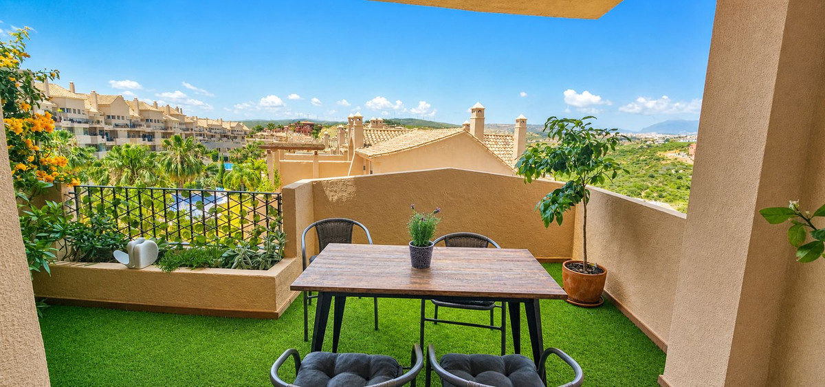Se vende Apartamento Planta Media de 2 dormitorios en Costa Del Sol, Málaga, España