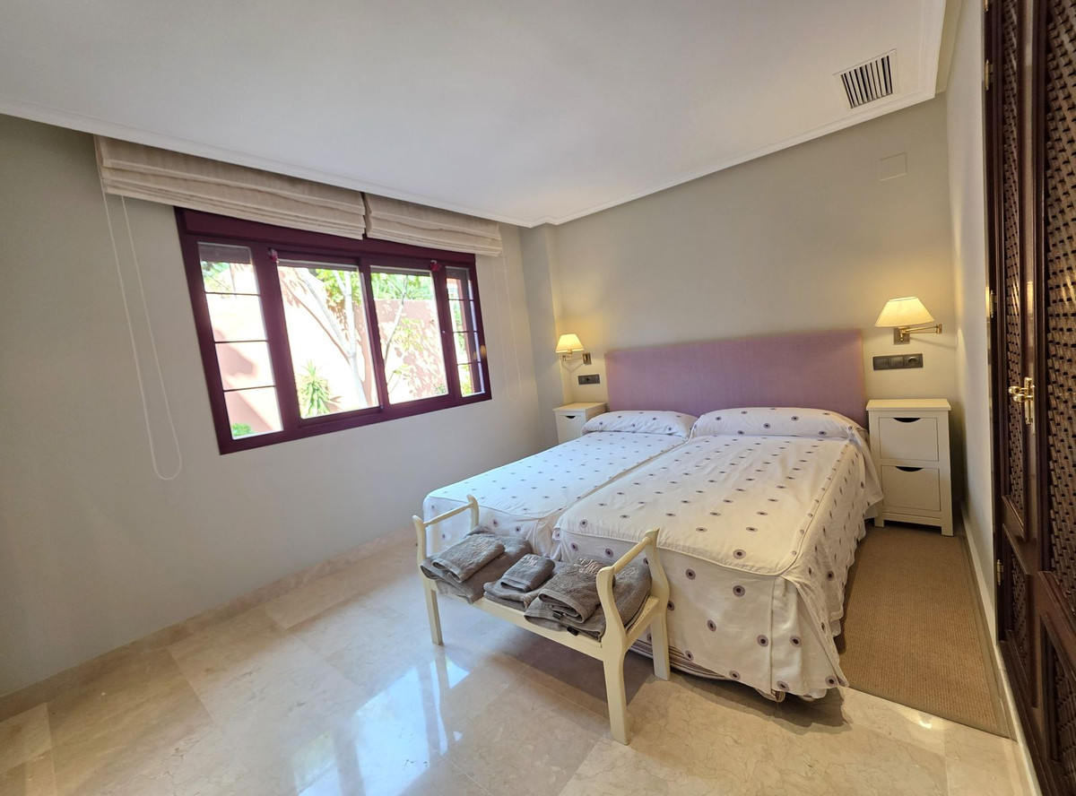 3 Bed Apartment for sale in La Mairena Costa Del Sol, Málaga, Spain