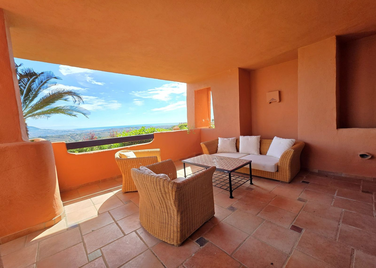 3 Bed Apartment for sale in La Mairena Costa Del Sol, Málaga, Spain