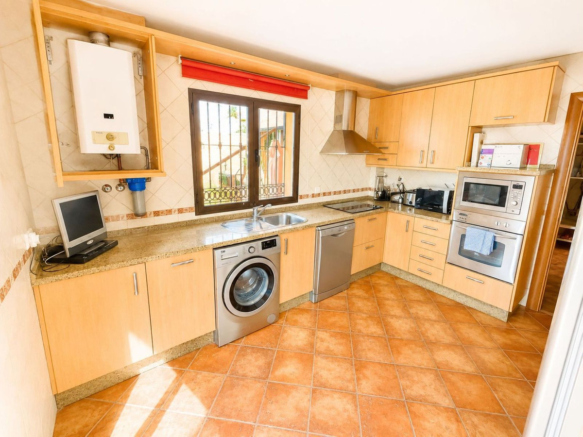 4 Bed Townhouse for sale in Benalmadena Costa Del Sol, Málaga, Spain