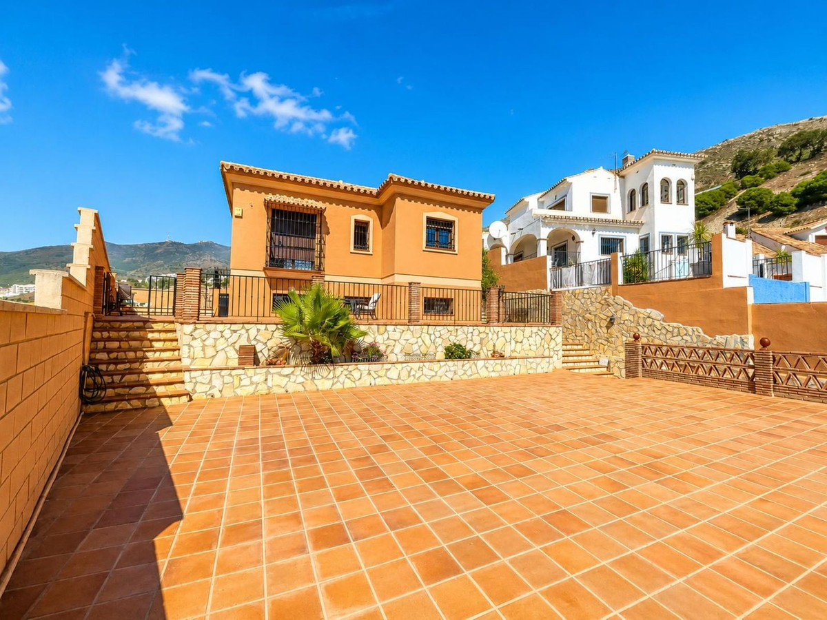 4 Bed Townhouse for sale in Benalmadena Costa Del Sol, Málaga, Spain