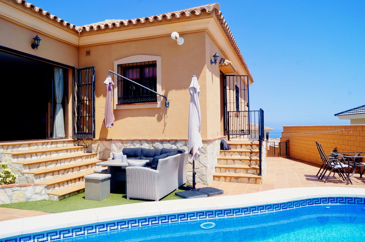4 Bed Townhouse for sale in Benalmadena Costa Del Sol, Málaga, Spain